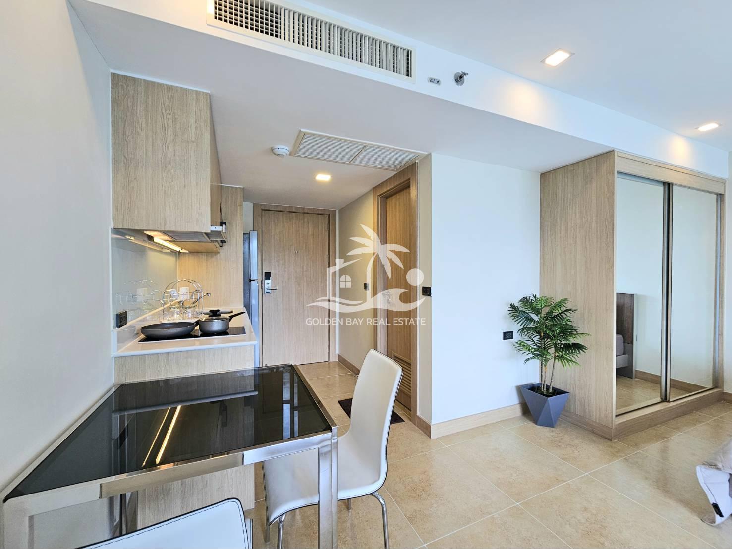 The Cliff Residence – Pratumnak Hill