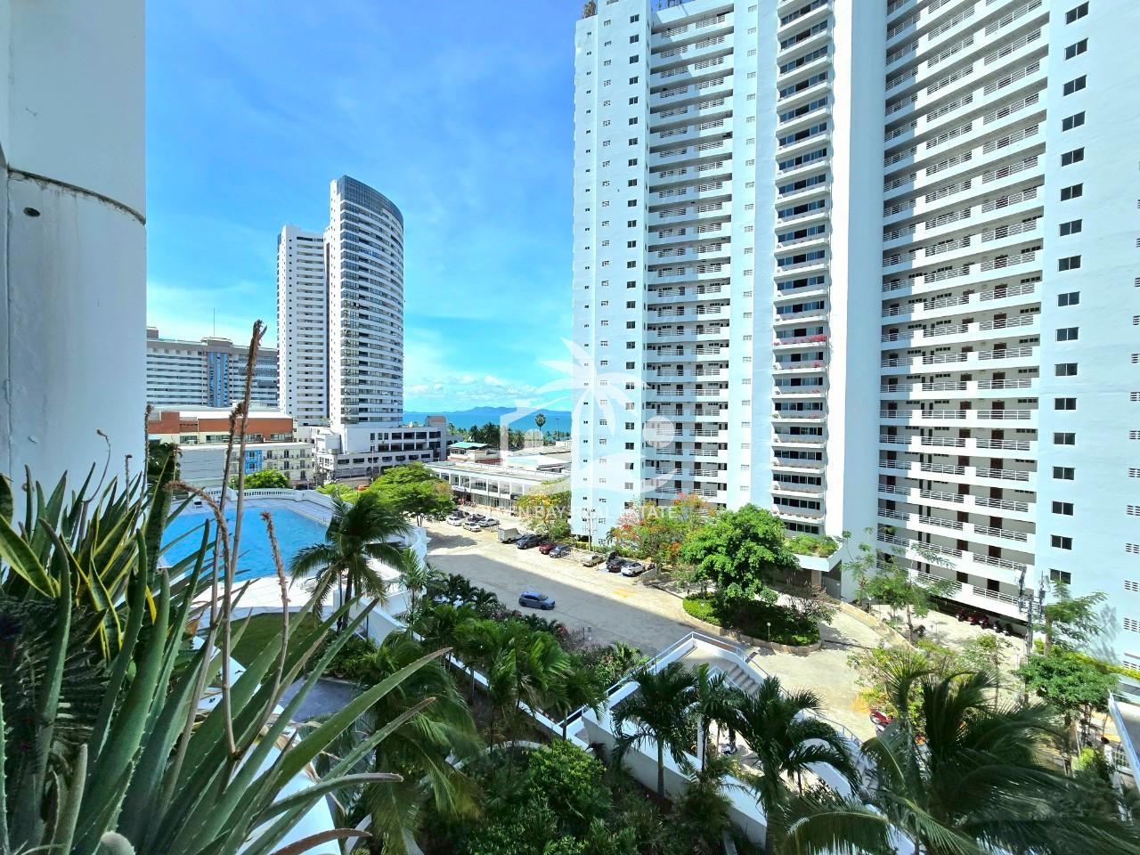 Jomtien Complex – Jomtien