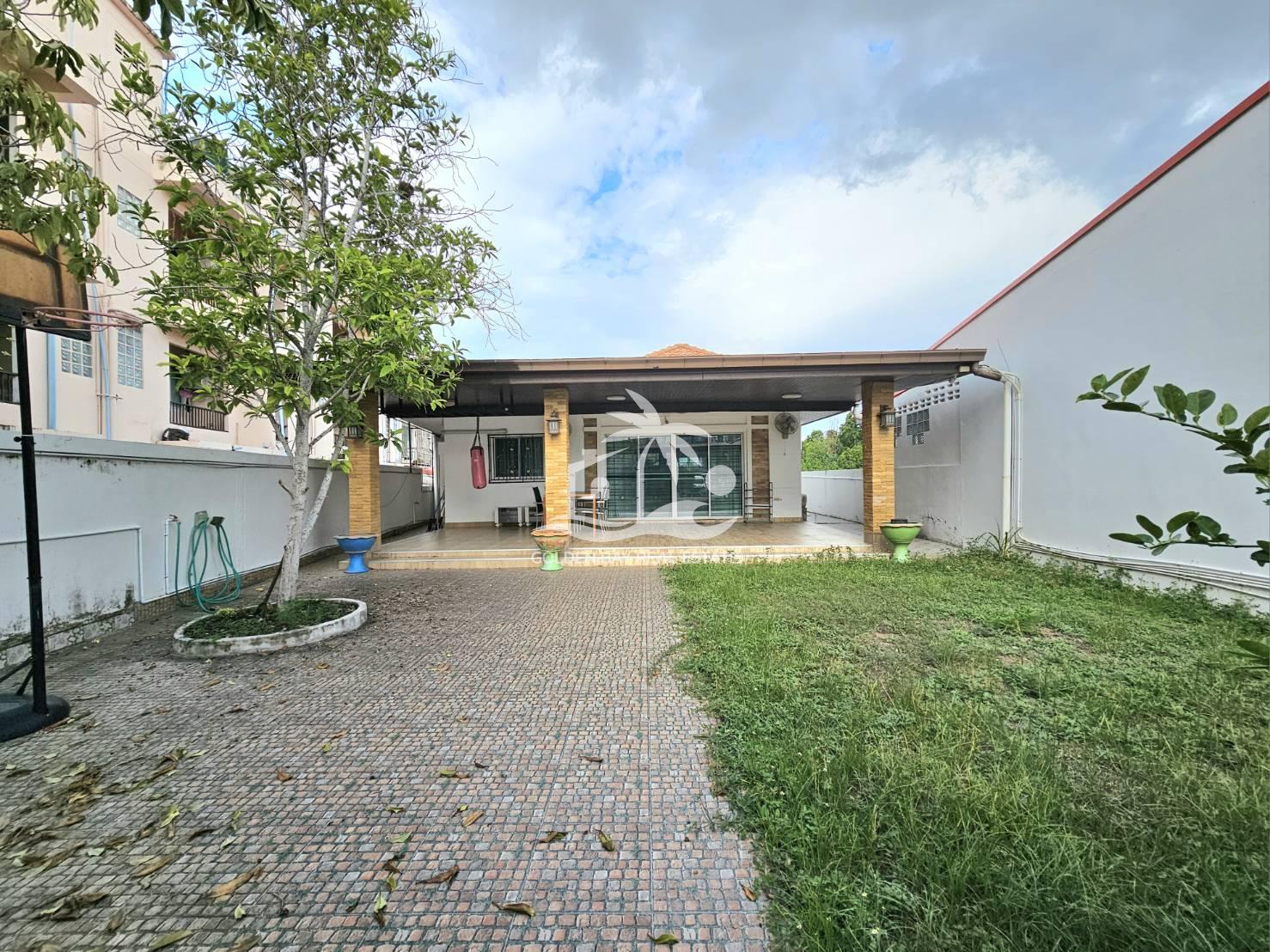 Rattanakorn Village 10 – East Pattaya
