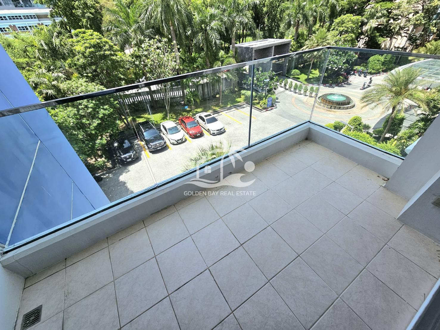 The Cliff Residence – Pratumnak Hill