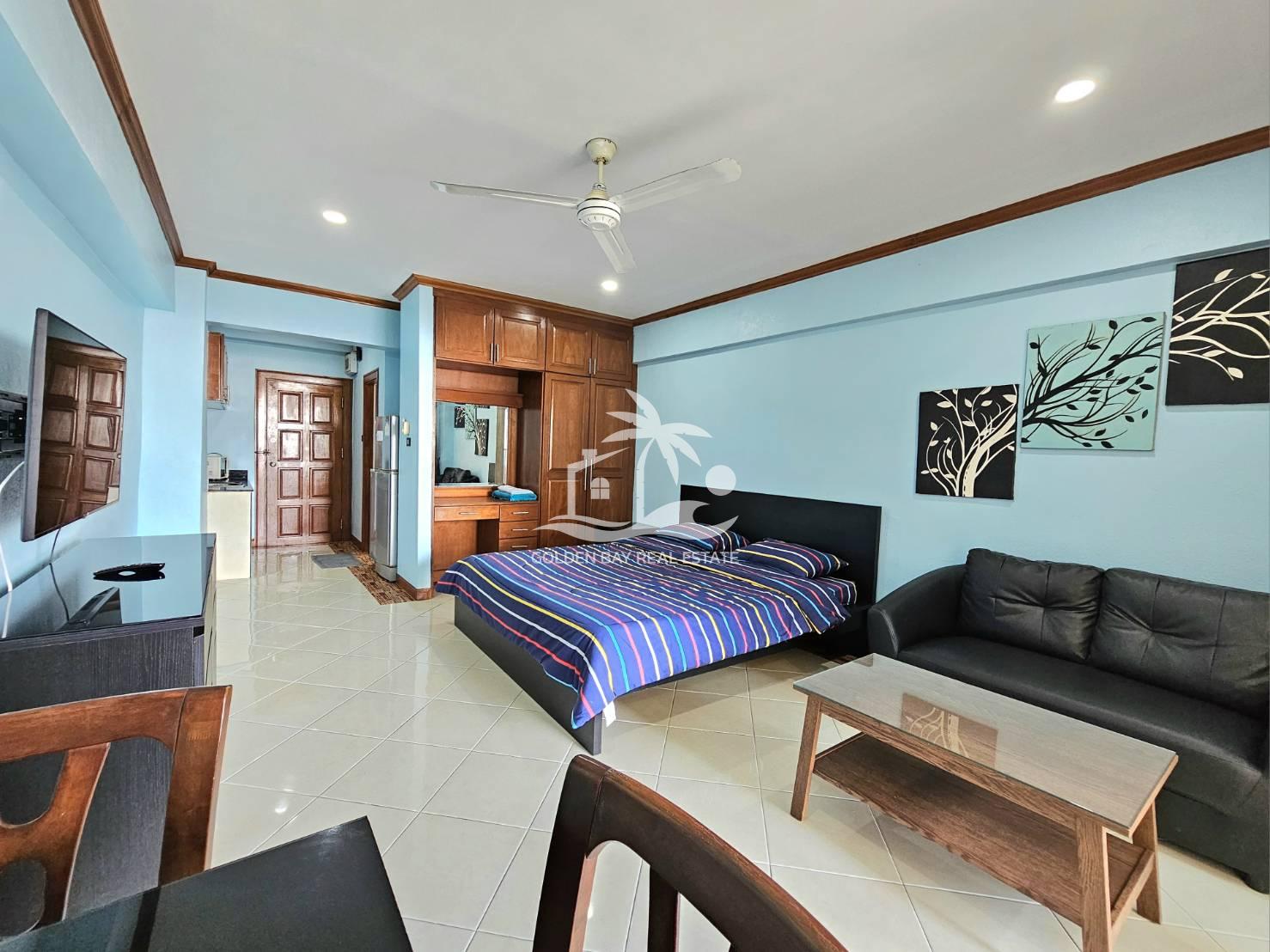 Sombat Pattaya Condotel – Pratumnak Hill
