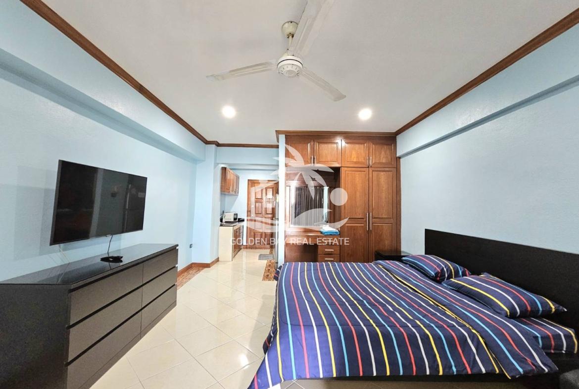 Sombat Pattaya Condotel – Pratumnak Hill