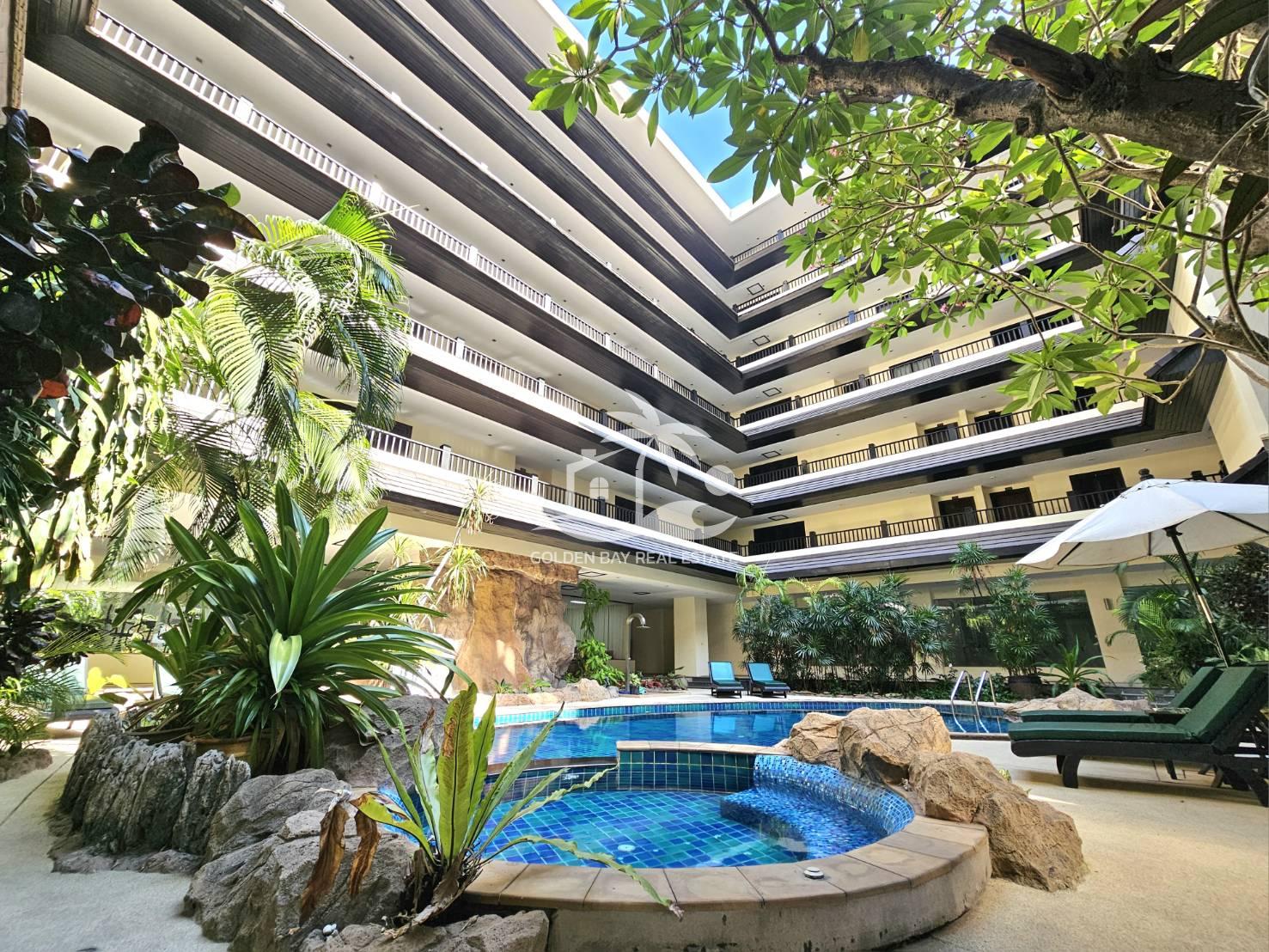 Nirvana Place – Pratumnak Hill