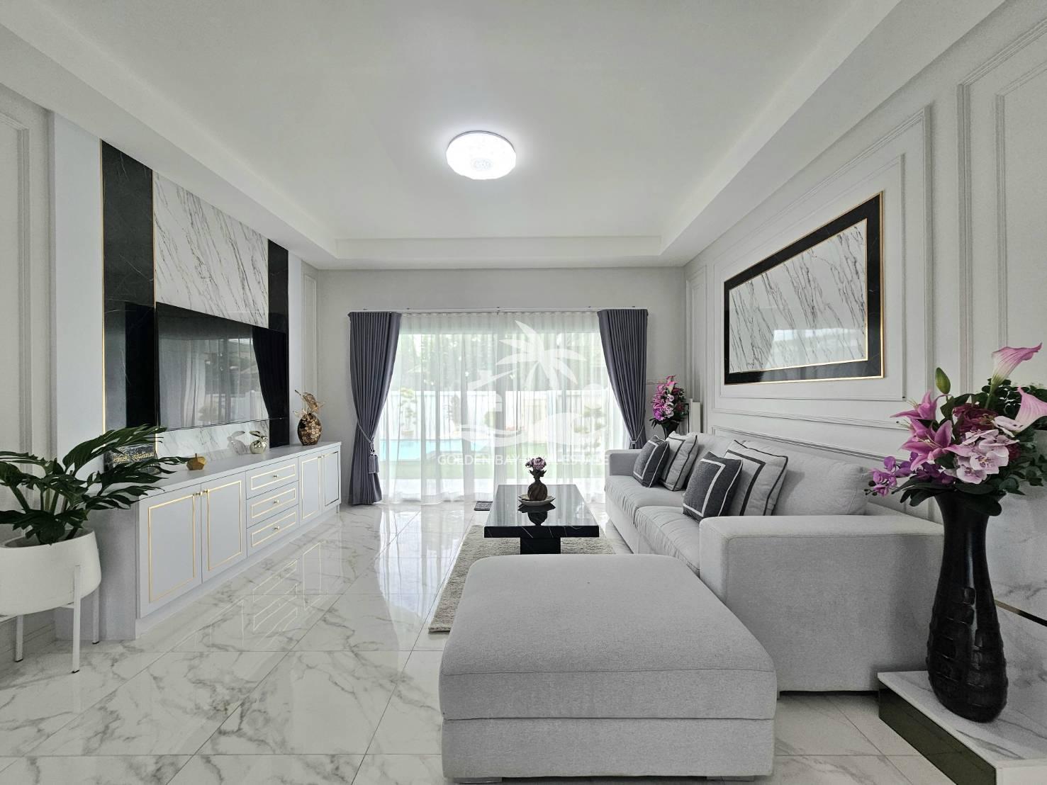 1518409_0 Green Field Villas 3 – East Pattaya