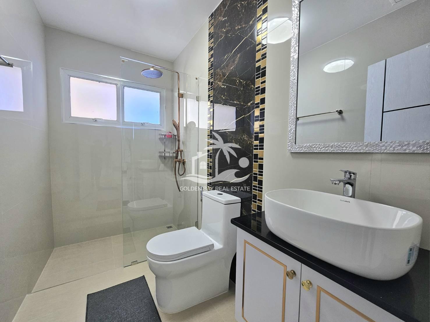 1518418_0 Green Field Villas 3 – East Pattaya