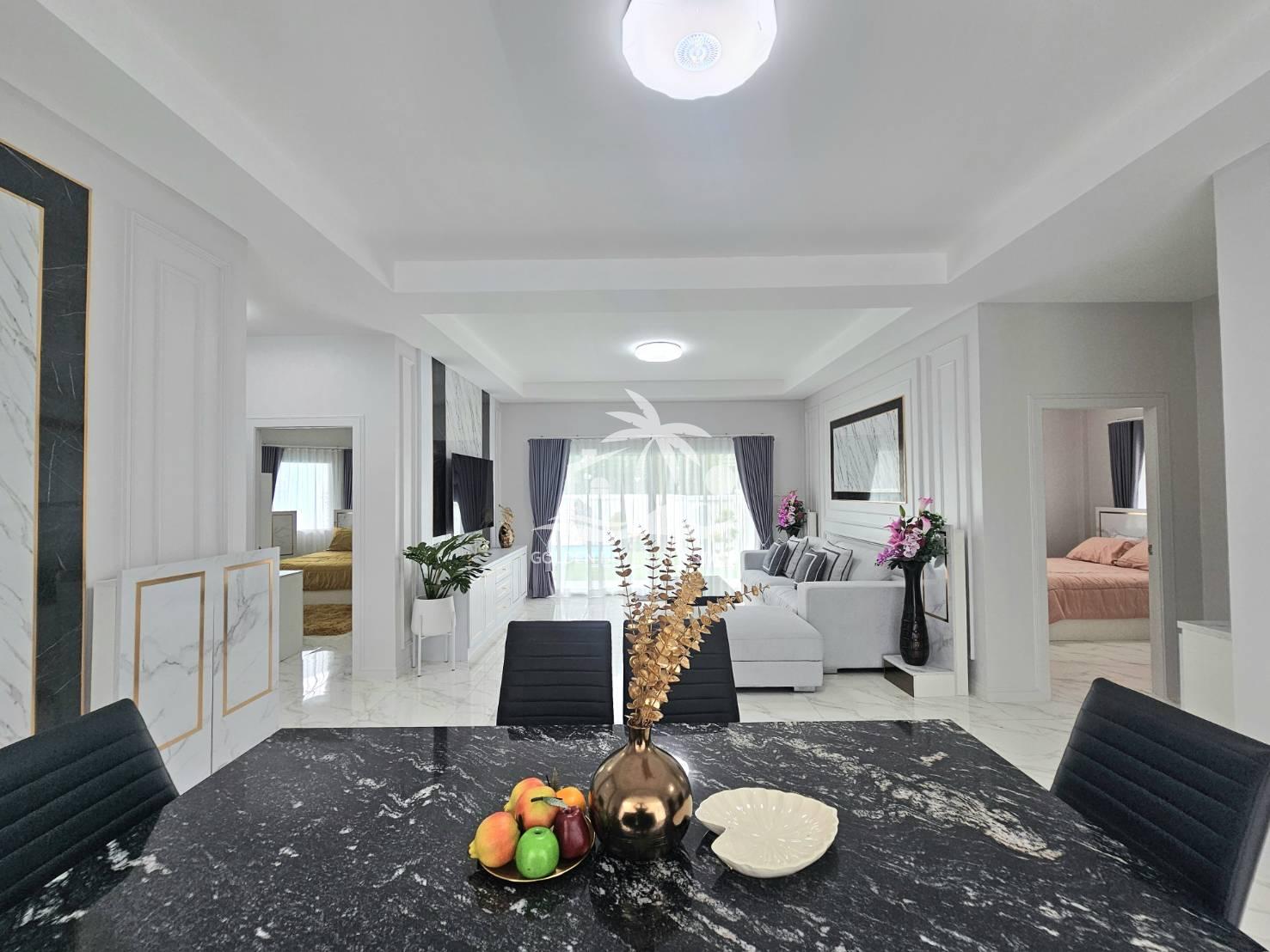 1518429_0 Green Field Villas 3 – East Pattaya