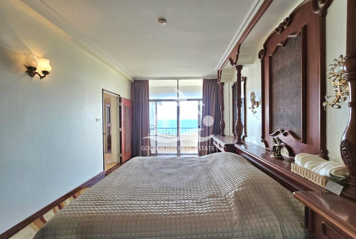 Siam Penthouse III – Wongamat