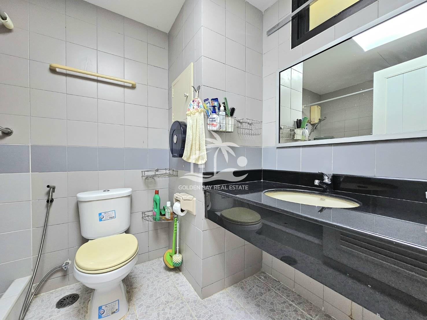 1519333_0 Jomtien Complex – Jomtien