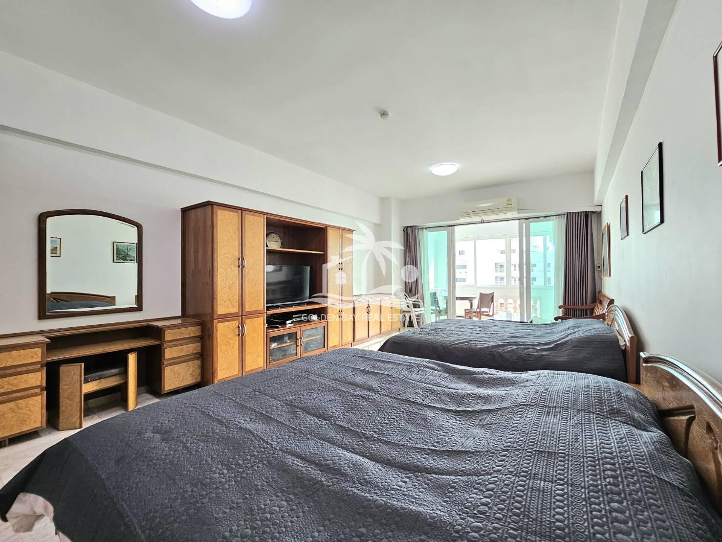 1519339_0 Jomtien Complex – Jomtien