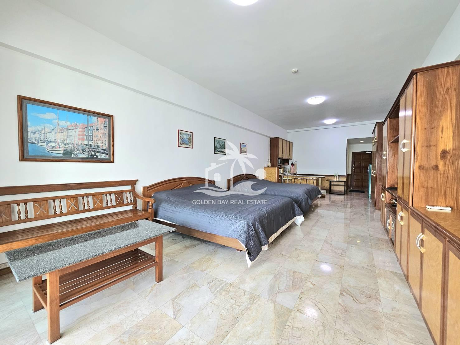 1519341_0 Jomtien Complex – Jomtien