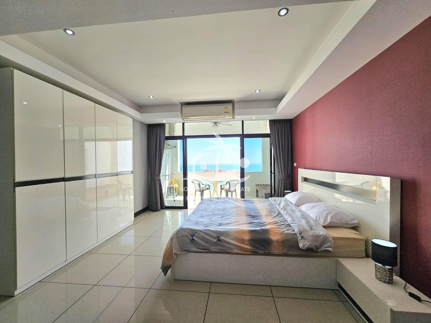 Jomtien Complex – Jomtien