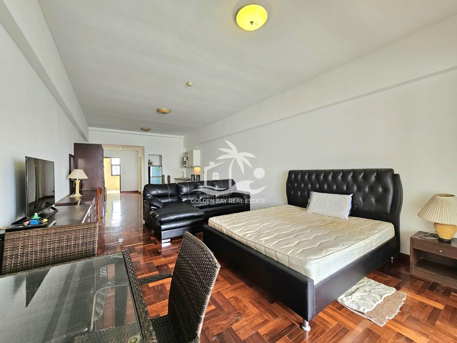 Jomtien Complex – Jomtien