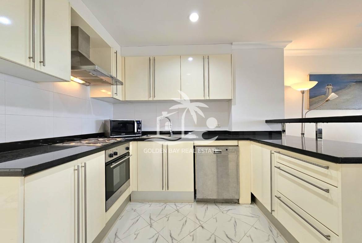 Royal Residence – Baan Amphur