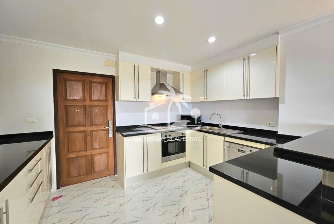 Royal Residence – Baan Amphur