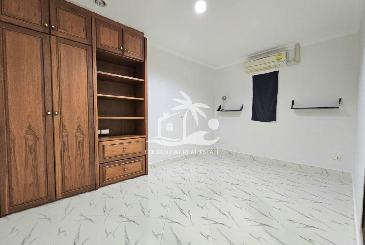 Royal Residence – Baan Amphur