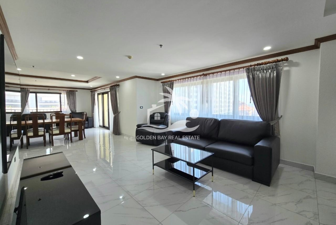 Nirvana Place – Pratumnak Hill