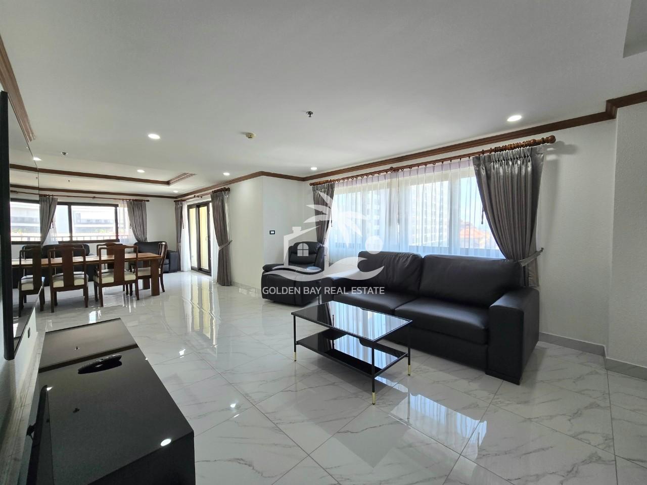 Nirvana Place – Pratumnak Hill