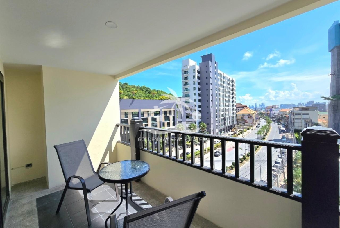 Nirvana Place – Pratumnak Hill