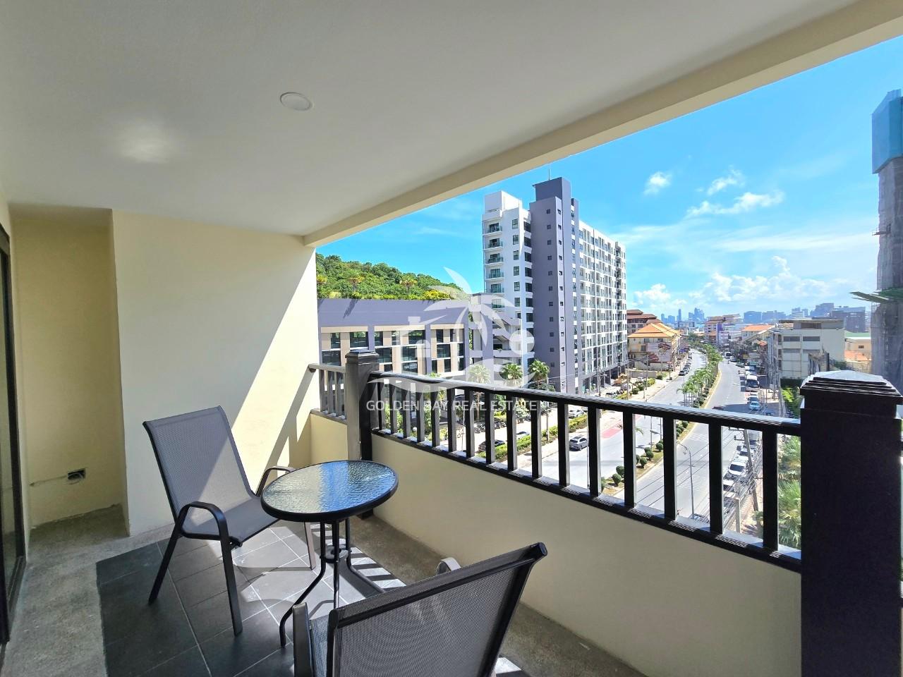 Nirvana Place – Pratumnak Hill