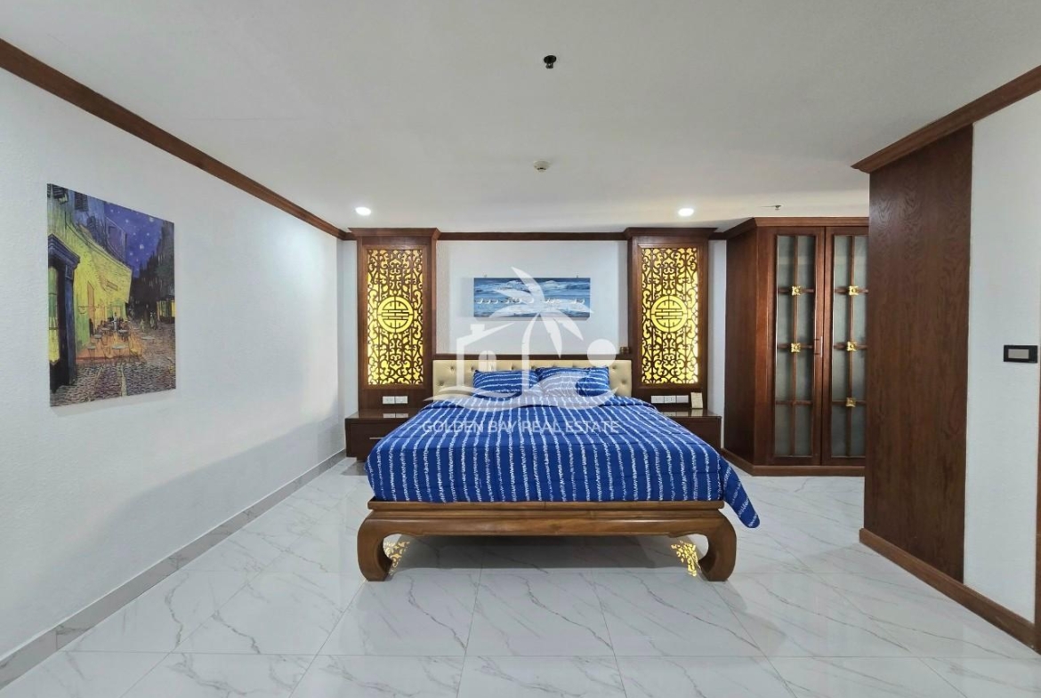 Nirvana Place – Pratumnak Hill