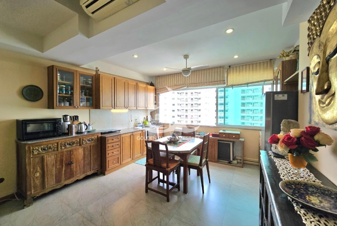 Jomtien Complex – Jomtien