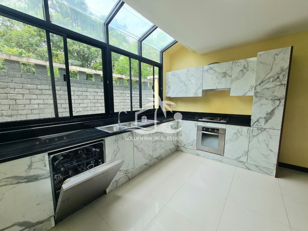 The Village Horseshoe Point – East Pattaya