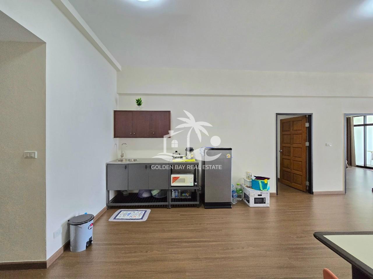 240722_21 Jomtien Complex – Jomtien
