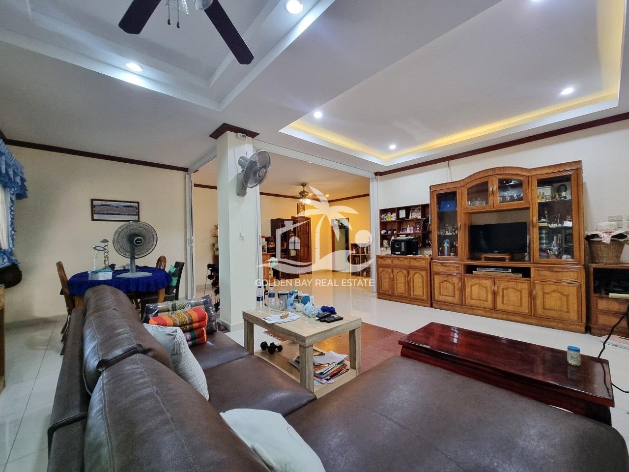 LINE_ALBUM_15062024_240615_24 Private House Soi Thepnimit – East Pattaya