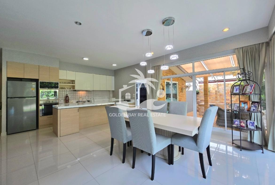 Panalee Banna – Huay Yai