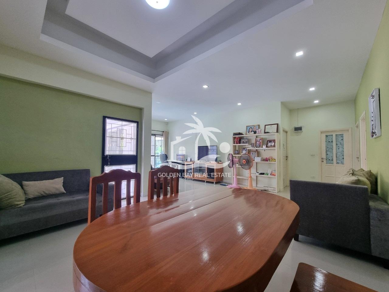 LINE_ALBUM_Rattanakorn 17 @4.6MB_240706_16 Rattanakorn Village 17 – East Pattaya