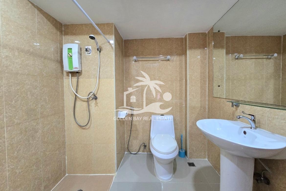 Sombat Pattaya Condotel – Pratumnak Hill