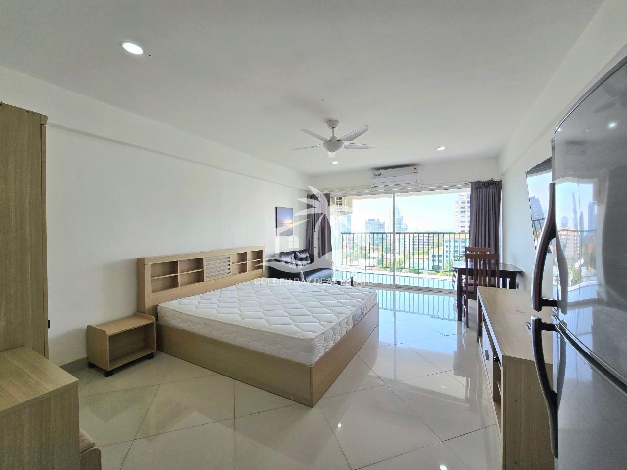 Sombat Pattaya Condotel – Pratumnak Hill