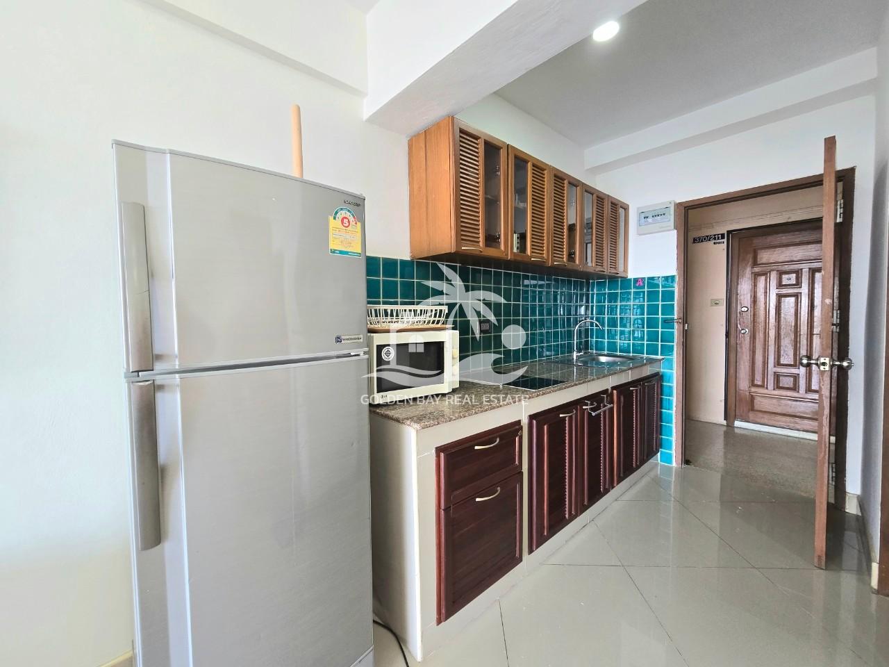 Sombat Pattaya Condotel – Pratumnak Hill