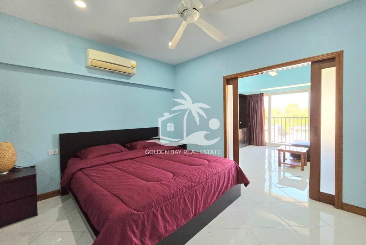 Sombat Pattaya Condotel – Pratumnak Hill