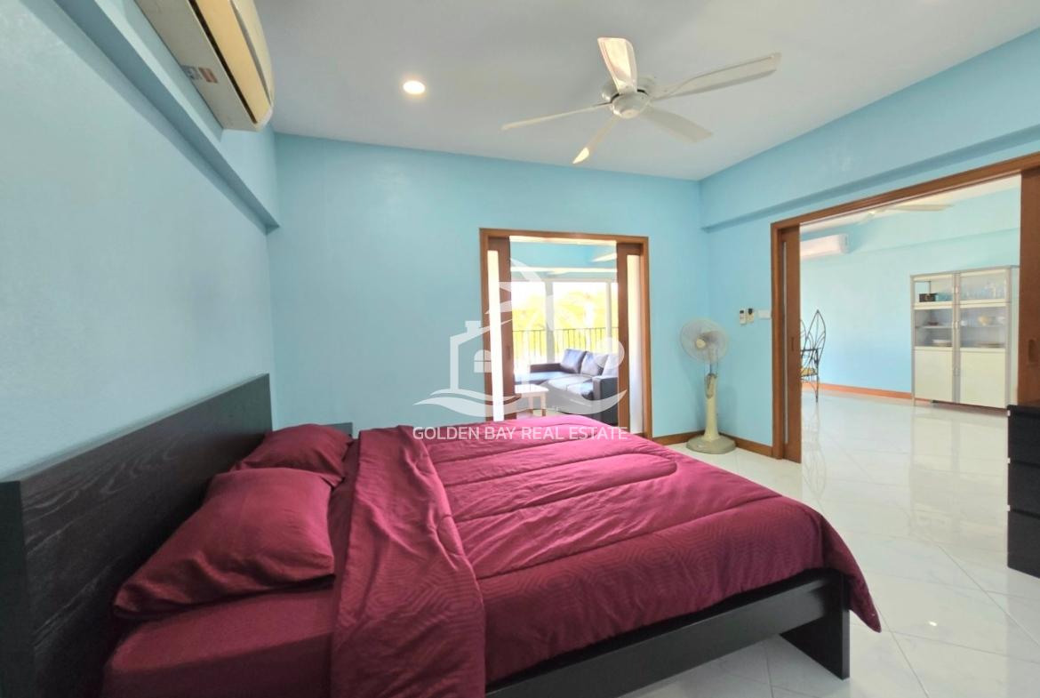Sombat Pattaya Condotel – Pratumnak Hill