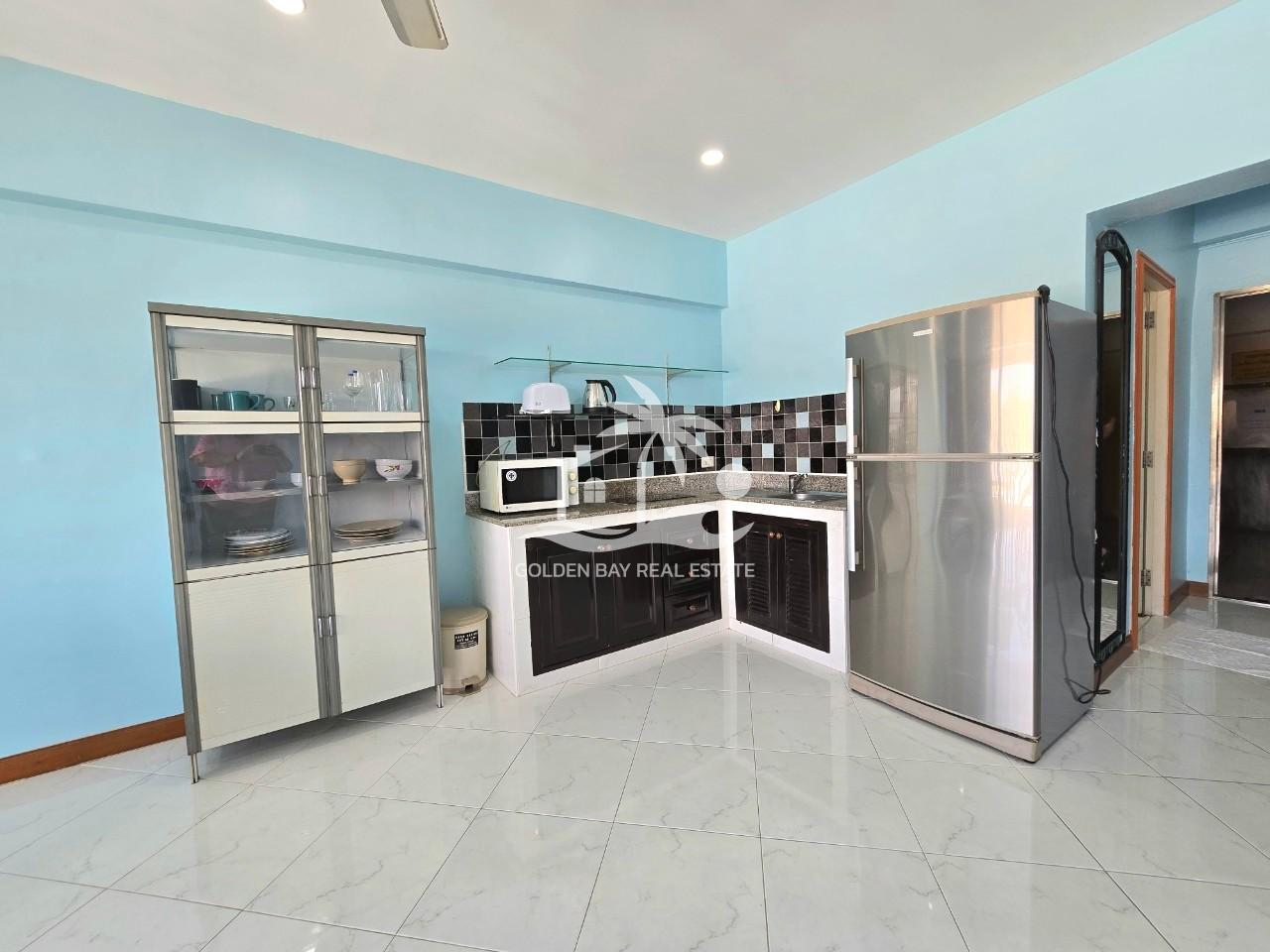 Sombat Pattaya Condotel – Pratumnak Hill