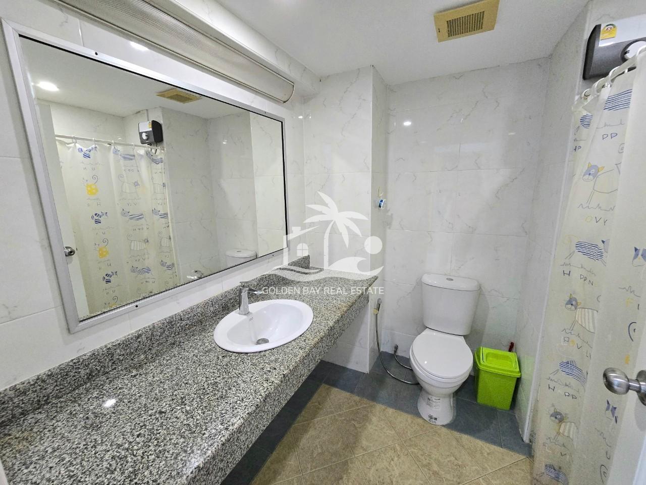 Sombat Pattaya Condotel – Pratumnak Hill