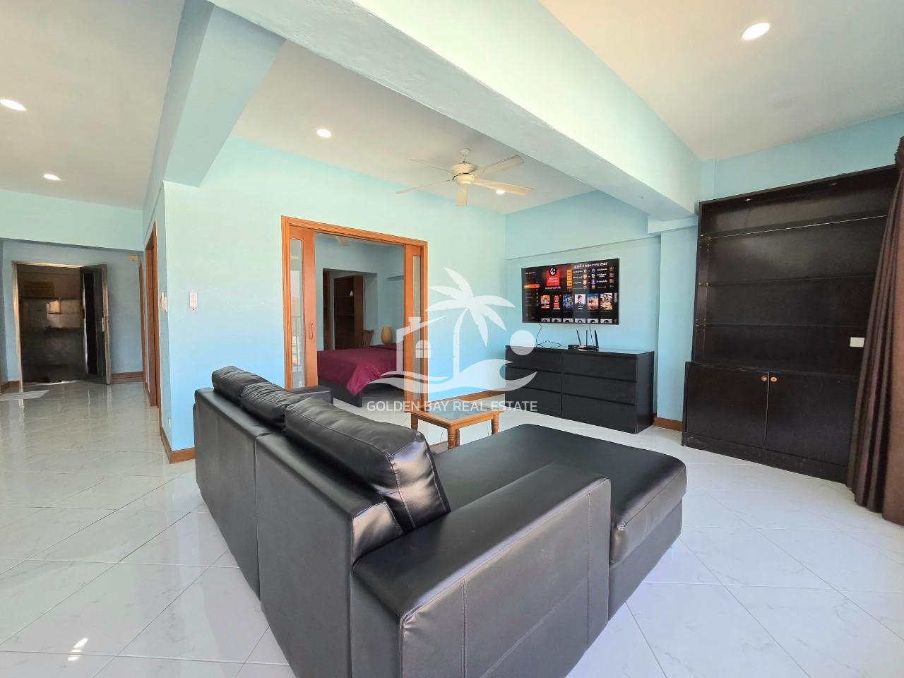 Sombat Pattaya Condotel – Pratumnak Hill