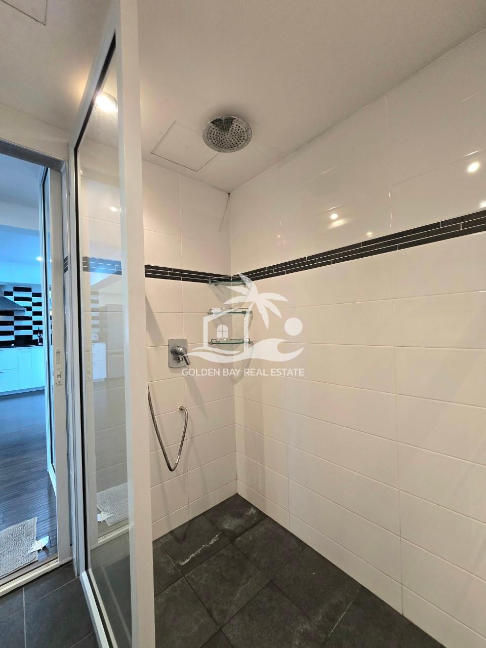 Sombat Pattaya Condotel – Pratumnak Hill