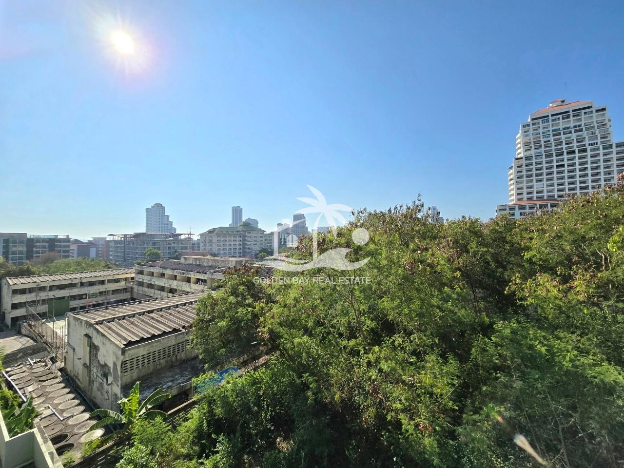 Sombat Pattaya Condotel – Pratumnak Hill
