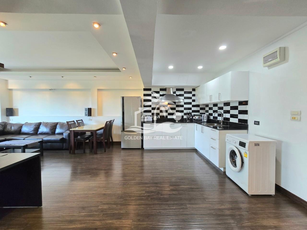 Sombat Pattaya Condotel – Pratumnak Hill