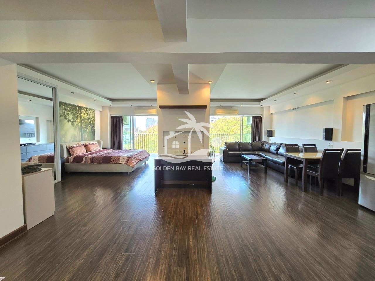 Sombat Pattaya Condotel – Pratumnak Hill