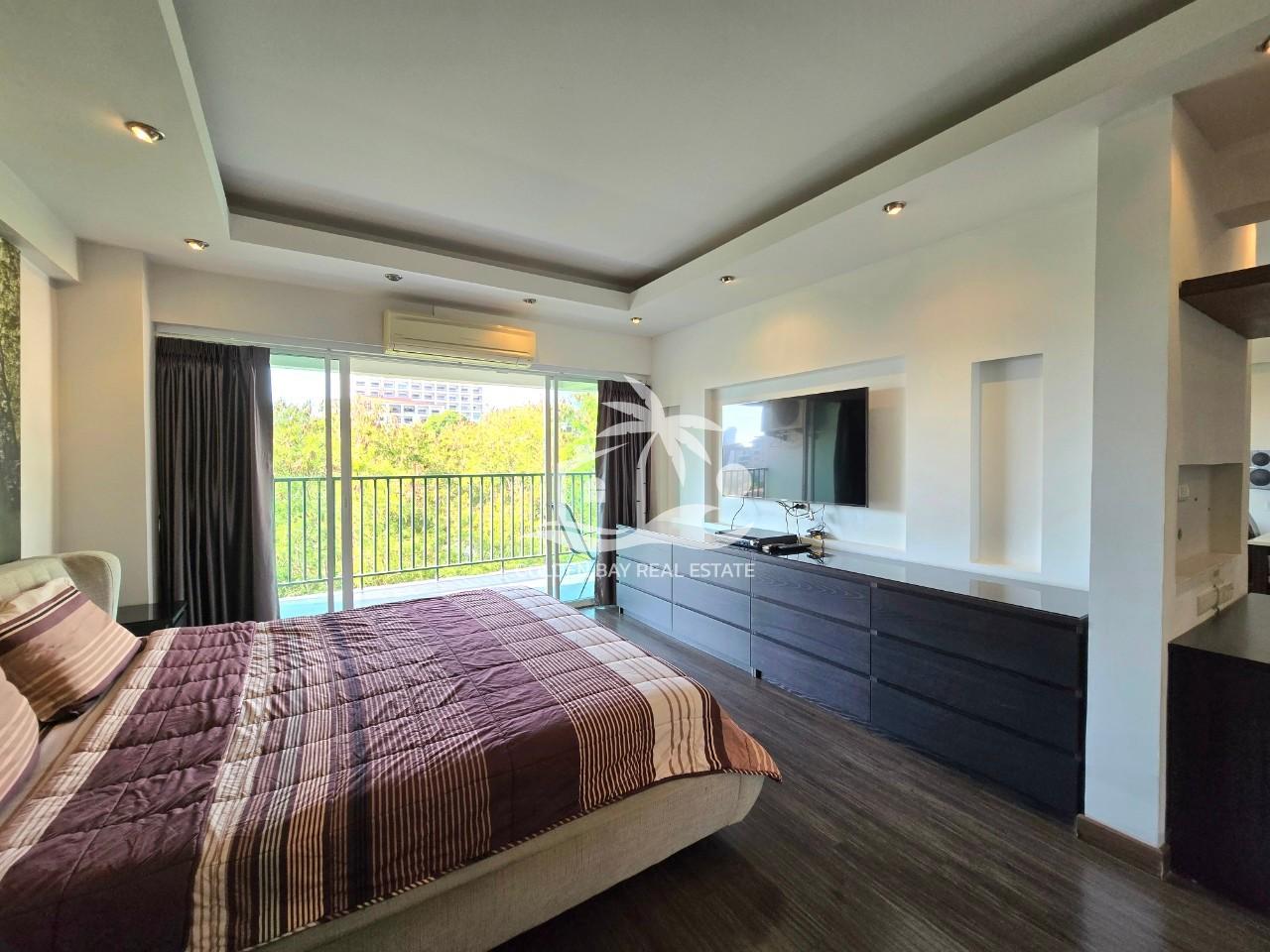 Sombat Pattaya Condotel – Pratumnak Hill