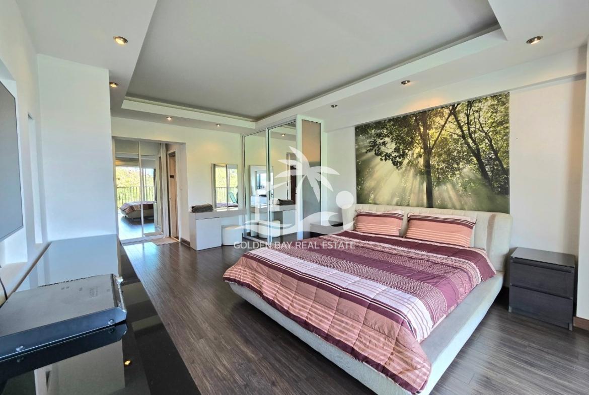 Sombat Pattaya Condotel – Pratumnak Hill