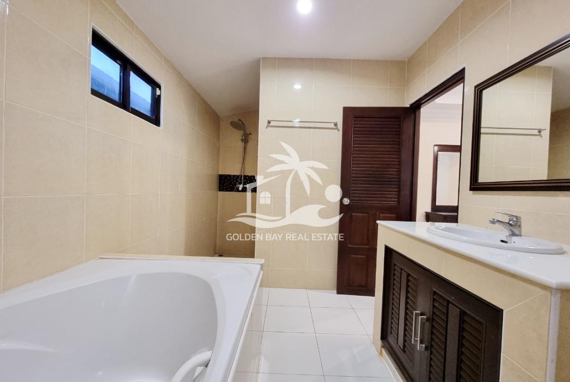 Private Pool House in Soi Thepnimit – East Pattaya