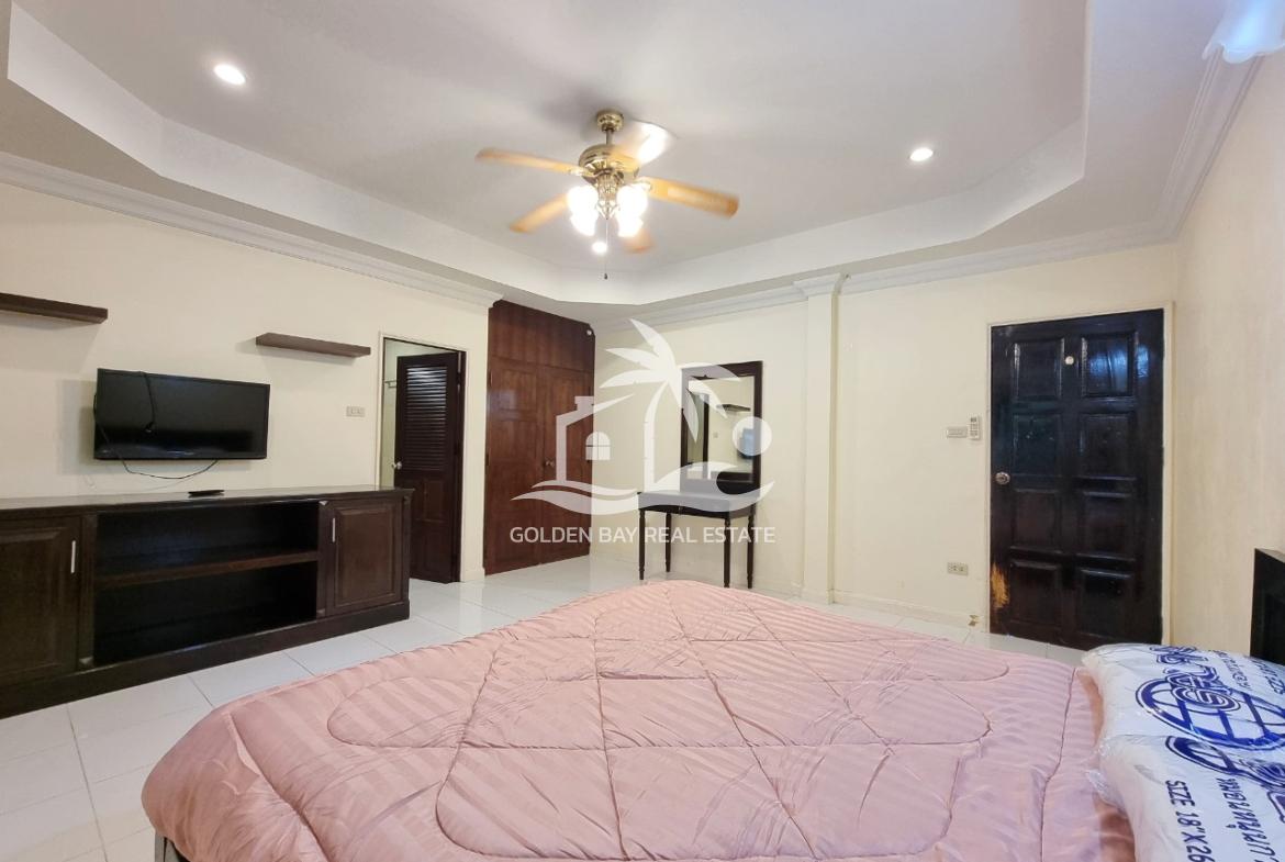Private Pool House in Soi Thepnimit – East Pattaya