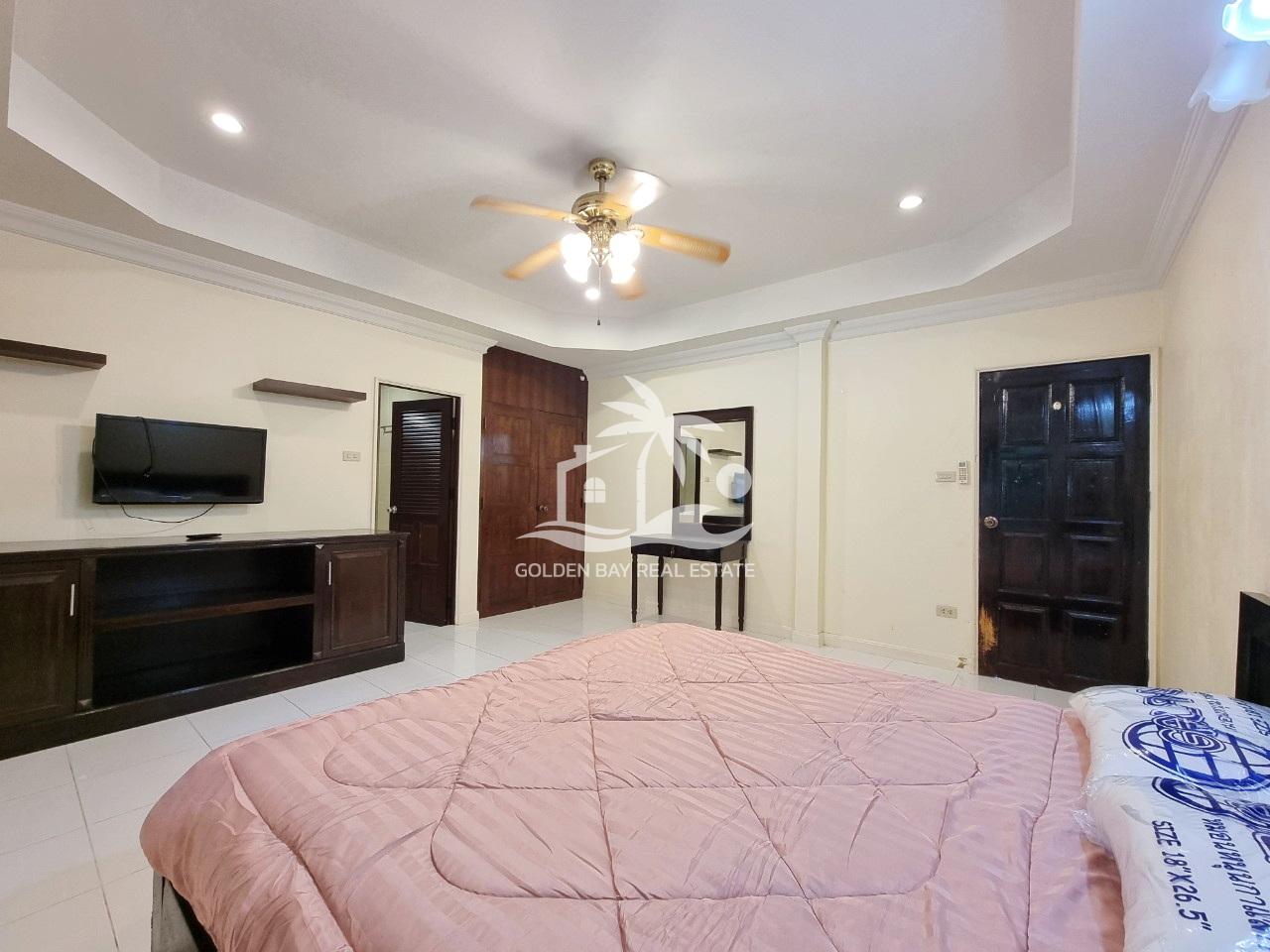 Private Pool House in Soi Thepnimit – East Pattaya