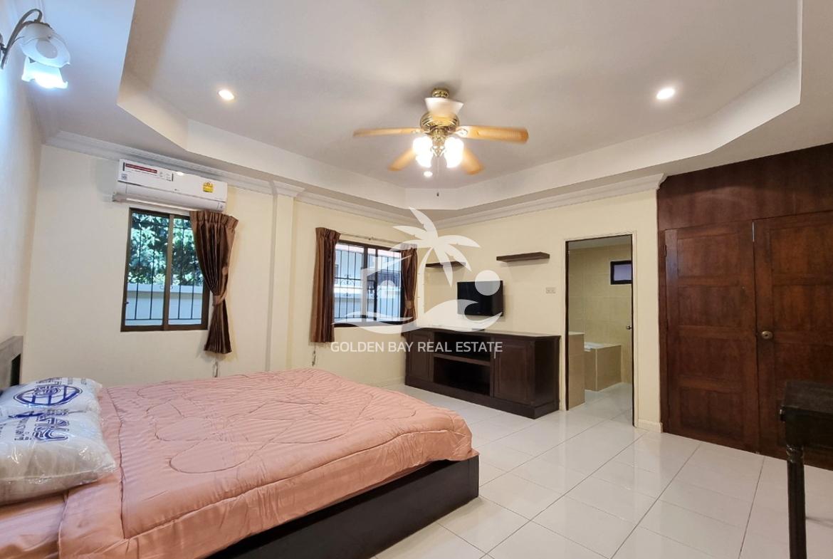 Private Pool House in Soi Thepnimit – East Pattaya