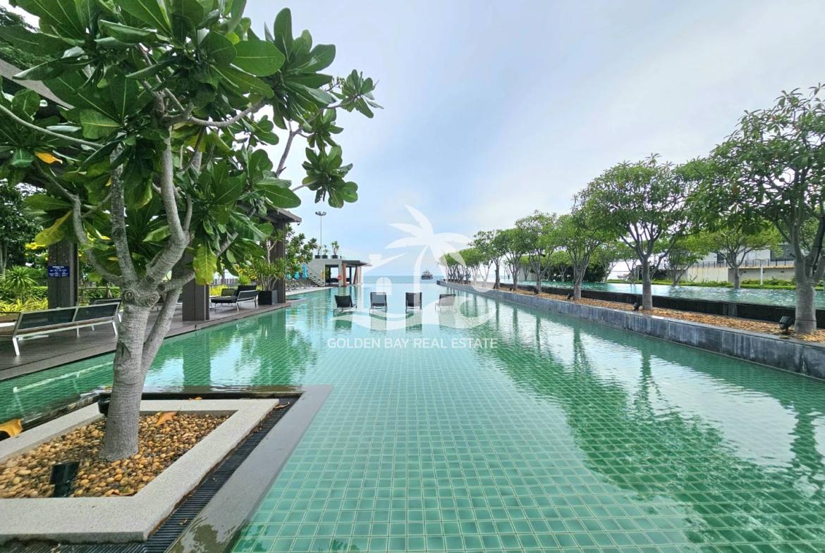 Reflection – Jomtien
