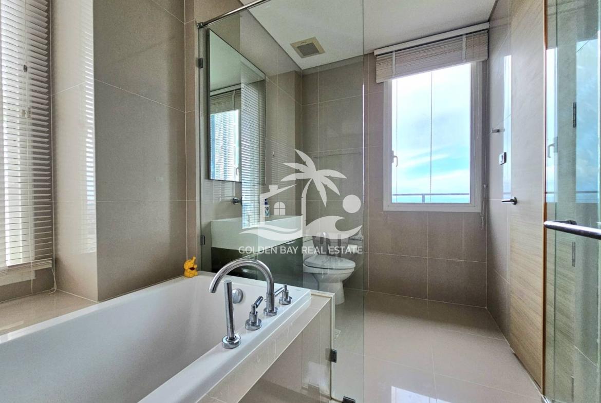 Reflection – Jomtien